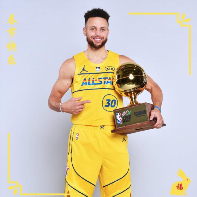 1674838788211068129.jpg 库里.jpg